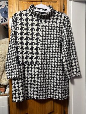 Tribal Black and White Houndstooth Mock Neck Top